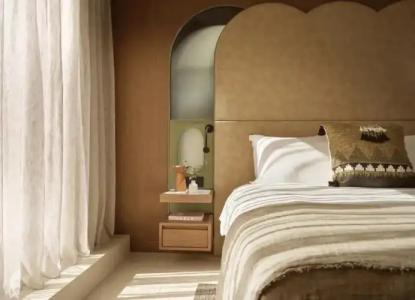 Eagles Palace - Small Luxurys of the World - 68