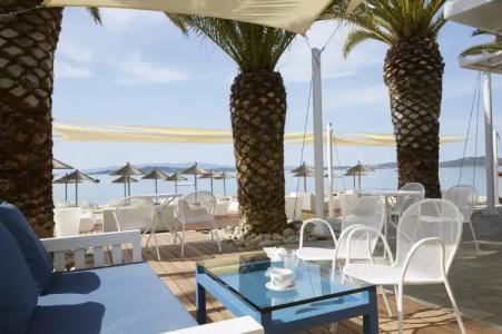 Eagles Palace - Small Luxurys of the World - 27