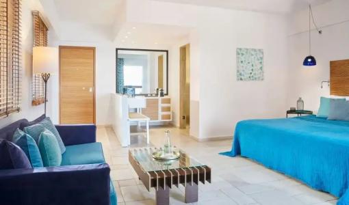 Eagles Palace - Small Luxurys of the World - 46