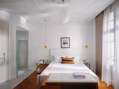 The Excelsior Small Luxurys of the World - 25