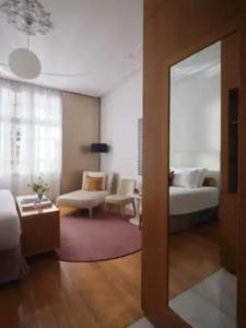 The Excelsior Small Luxurys of the World - 36