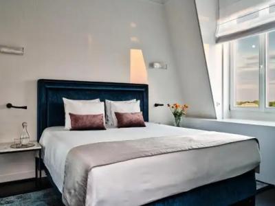Indigo WARSAW - NOWY SWIAT by IHG - 101