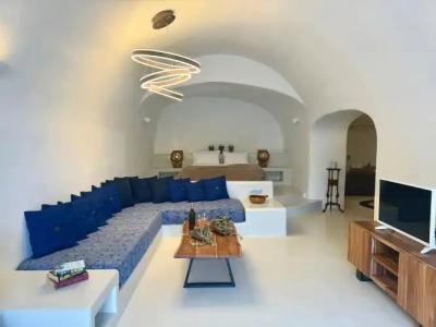 Elysian Santorini - 126