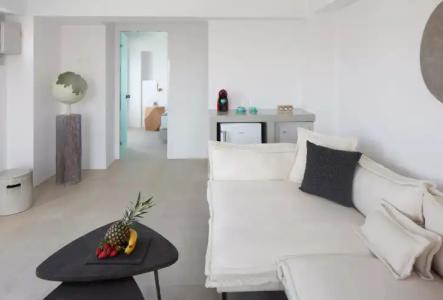 Elysian Santorini - 67