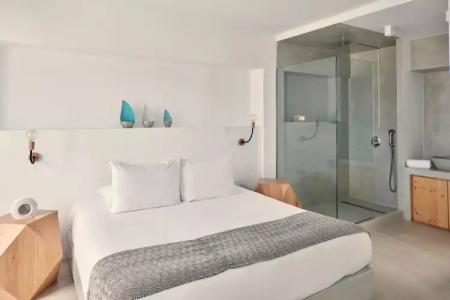 Elysian Santorini - 65