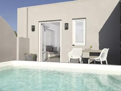 Elysian Santorini - 14