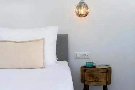 Elysian Santorini - 42