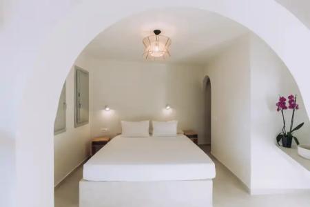 Elysian Santorini - 25