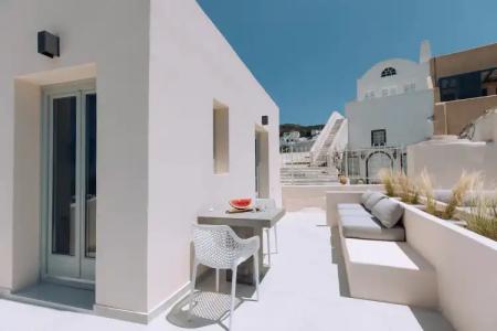 Elysian Santorini - 37