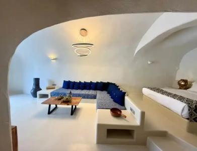 Elysian Santorini - 128