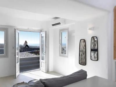 Elysian Santorini - 45