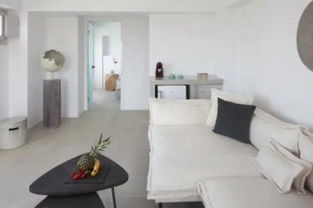 Elysian Santorini - 3