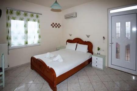 Eliza Apartments - 3