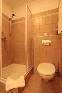 Part Cafe Panzió - 4