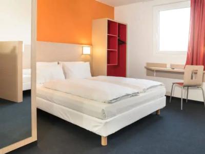 B&B Frankfurt-Airport - 17