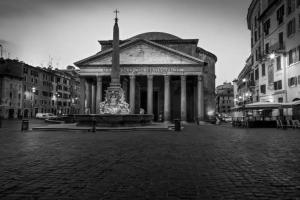 Hotel dei Barbieri, Rome