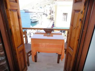 Captain's Suites - 3