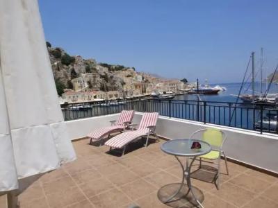 Captain's Suites - 5