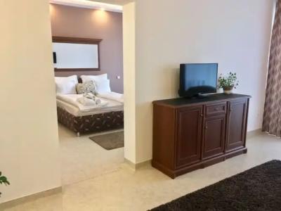 Garden Medical & Spa - 5