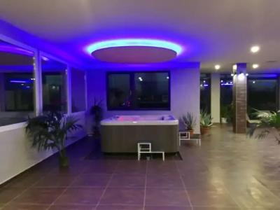 Garden Medical & Spa - 1