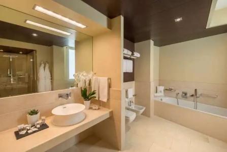 Tivoli Palazzo 1880 Lecce - 11