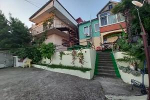 Laza Living quarters, Lazarevskoye