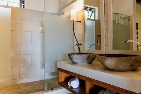 Constance Sakoa Boutik - 60