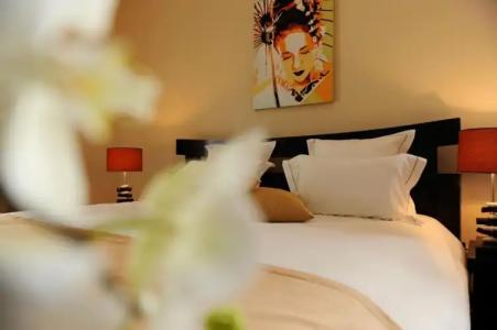 Constance Sakoa Boutik - 40