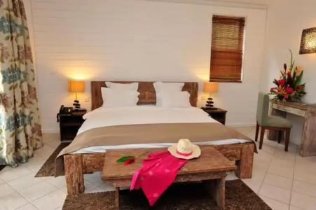 Constance Sakoa Boutik - 39