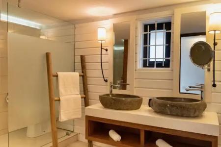 Constance Sakoa Boutik - 61