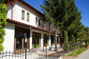 Complex Praveshki Hanove Mini-hotel, Botewgrad