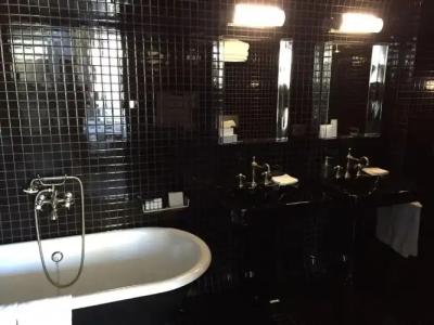 Au Manoir Saint Germain - 8