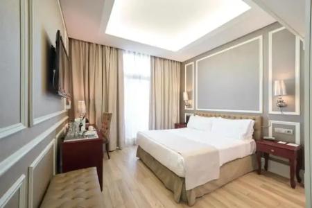 Catalonia Passeig de Gràcia - 5