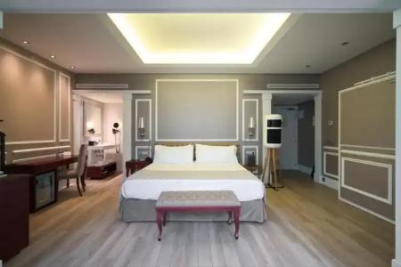 Catalonia Passeig de Gràcia - 6