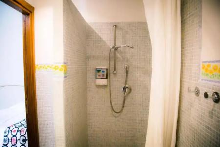 St. Peter Central Rooms B&B - 8