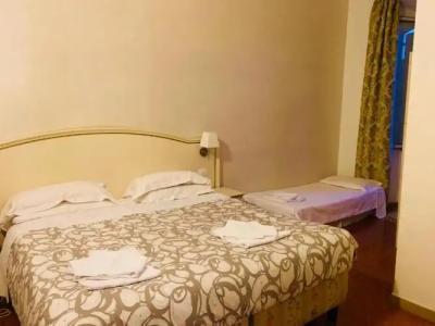 St. Peter Central Rooms B&B - 16