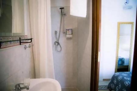 St. Peter Central Rooms B&B - 25