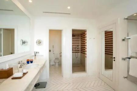 Villa Treville - 83