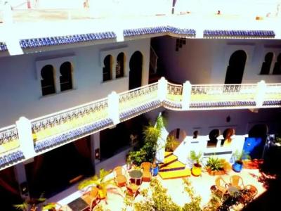 Dar Omar Khayam - 79