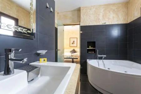 The_Petra, Small Luxurys of the World - 8