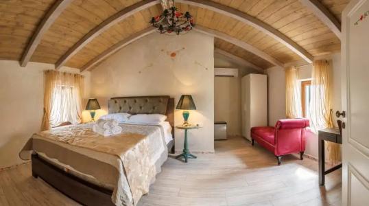 Heritage Palace Varos - Mag Quaint & Elegant Boutiques - 100