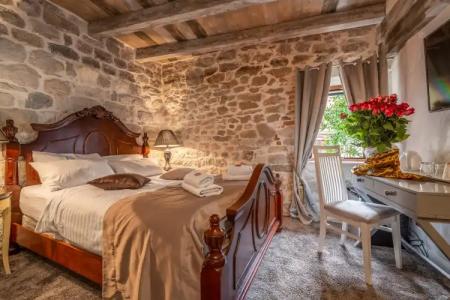 Heritage Palace Varos - Mag Quaint & Elegant Boutiques - 56