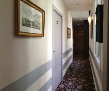 Hôtel Les Beaux Arts - 11