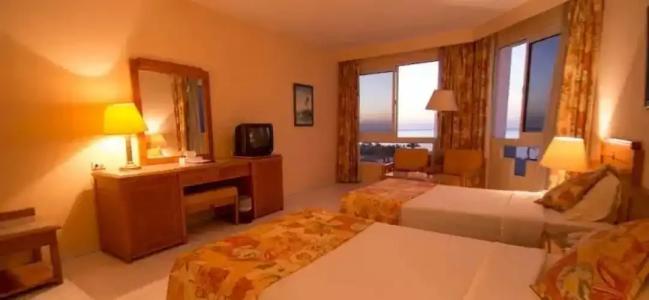 Tropicana New Tower - 4