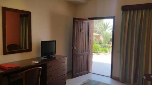 Xperience Hill-Top Beach Resort - 16