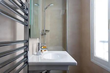 Logis Hôtel 15 Montparnasse - 79