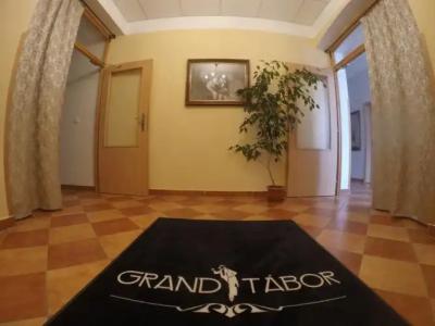 Grand Tábor - 8