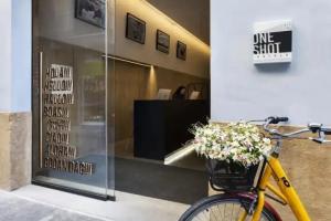 One Shot Mercat, Valencia