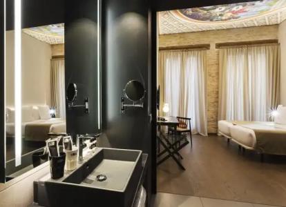 One Shot Mercat - 43