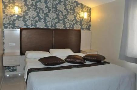 Joker Side Hill Suite - 2